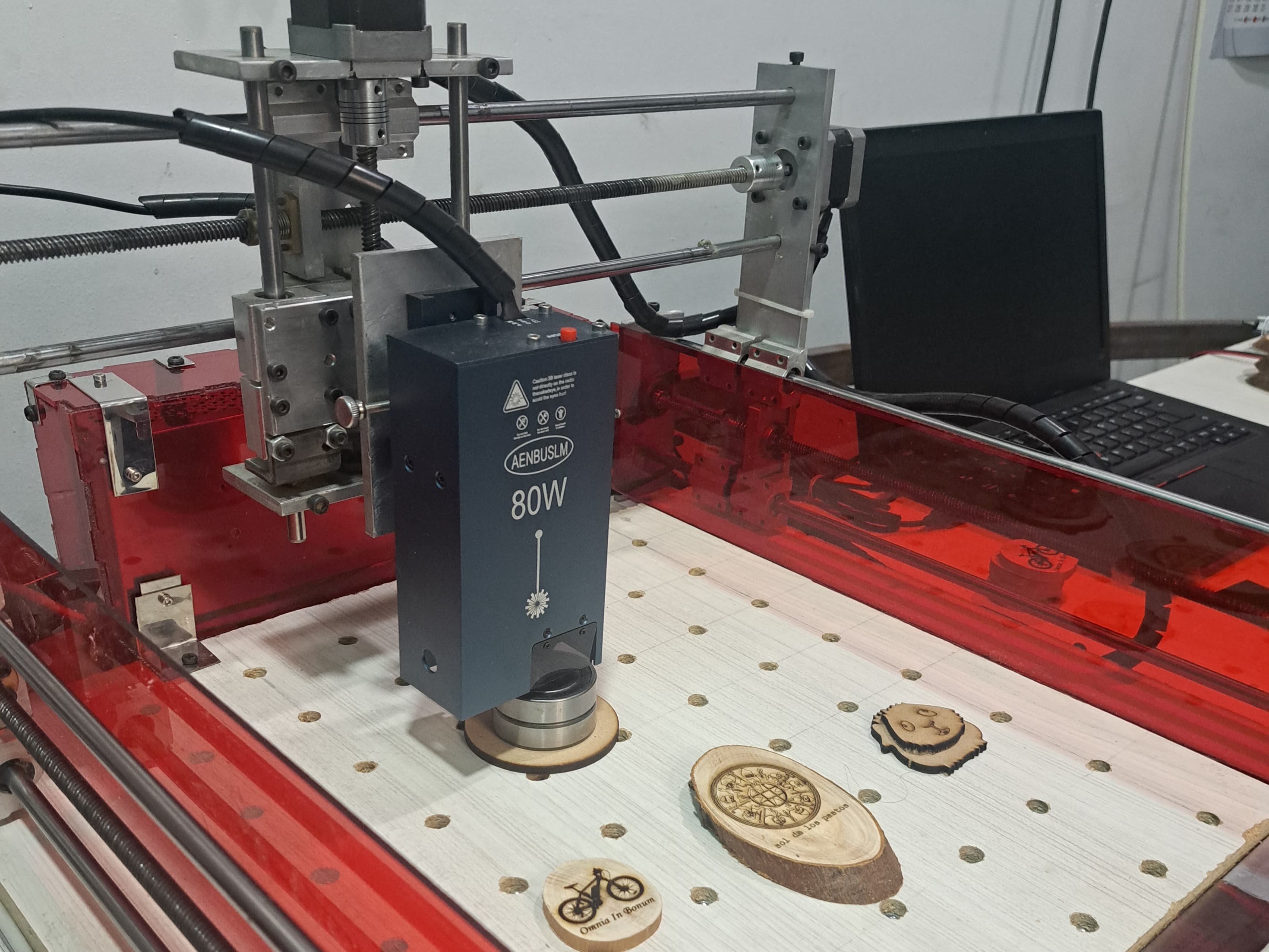 Professionalized setup with 80W laser and acrylic guards